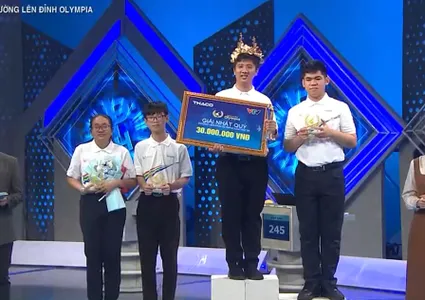 Nhut Lam and His Journey to Make His School the  Olympia Final Broadcast   for the First Time