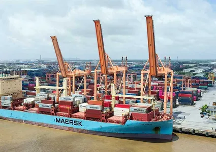 Exports poised to hit record high in 2025