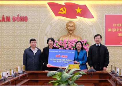 Front leader visits flood-hit Lam Dong province