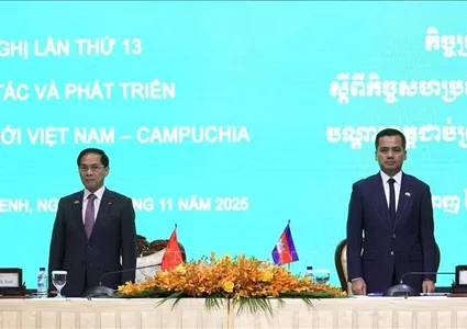 Vietnamese, Cambodian border provinces vow tighter links