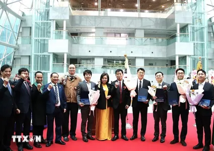 Vietnam-RoK friendship awards honour outstanding Vietnamese individuals