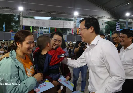 Ho Chi Minh City: 5,000 workers return to their hometowns for Tet with free bus tickets