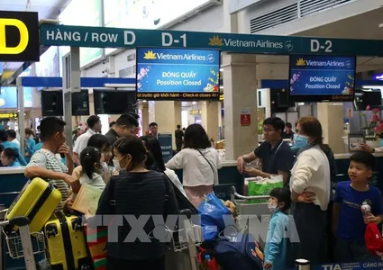 Tan Son Nhat Airport handles record 164,000 passengers on February 13