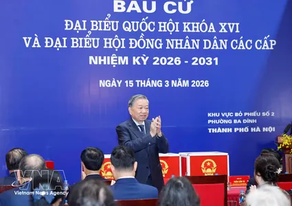 Party General Secretary casts ballot in Hanoi's Ba Dinh ward