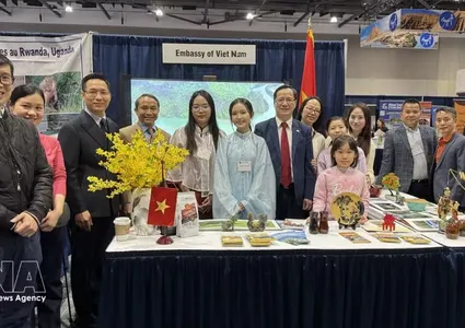 Vietnam promotes tourism at travel expo in Canada
