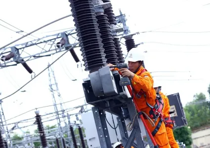 EVN orders stable power supply as heat intensifies