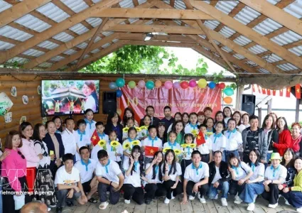 Vietnamese language honoured, cultural values promoted in Belarus