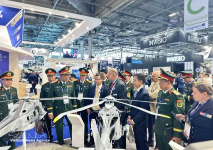 Vietnam promotes defence cooperation at Eurosatory 2026