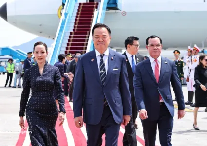 Thai Prime Minister arrives in Hanoi for official visit, attendance at ASEAN Future Forum