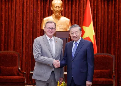Top Vietnamese leader receives German Bundestag Vice President