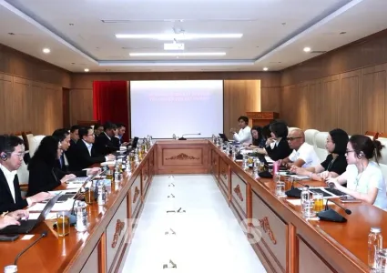 Vietnam, Laos share experiences in ODA mobilisation, management