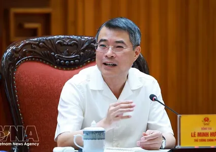 PM chairs meeting on judgment enforcement, asset recovery