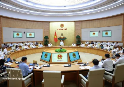 PM urges urgent completion of draft laws for submission to National Assembly's sessions