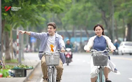 Hugo goes on a ride - Easy Vietnamese