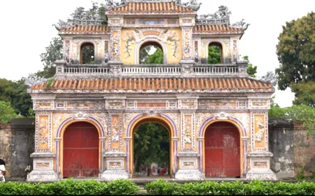 The land of heritage - Easy Vietnamese