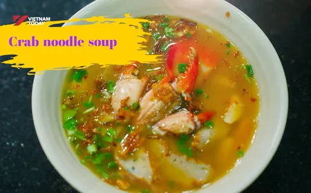 Highlight Crab Noodle Soup - Tracing the city's flavours