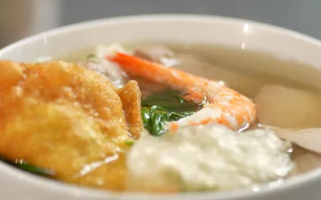 Wonton noodles - Where cultures meet in every bite | Street Food