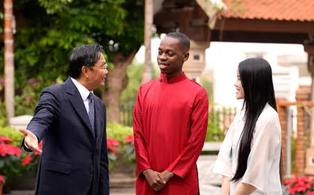 Making wishes and giving lucky money | Speak like a local