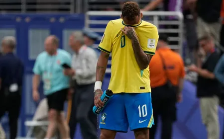 Neymar tuyên bố chấm dứt sự nghiệp thi đấu cho đội tuyển Brazil sau khi bị loại khỏi FIFA World Cup 2026™