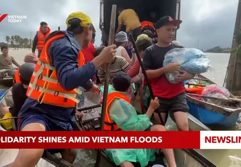 Solidarity shines amid Vietnam floods