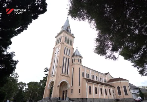 Around St. Nicolas Cathedral (Chicken Church) Da Lat | Check-in guide