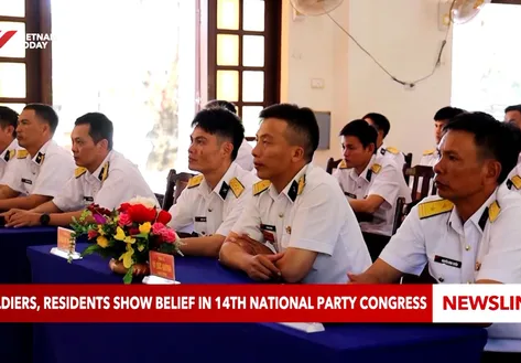 Soldiers, residents show belief in 14th National Party Congress