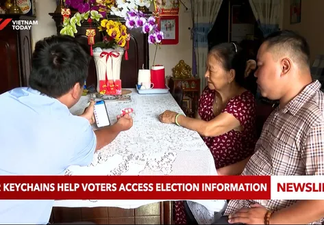 QR keychains help voters access election information