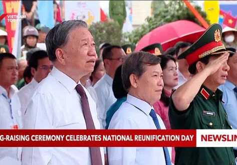 Flag-raising ceremony celebrates National Reunification Day