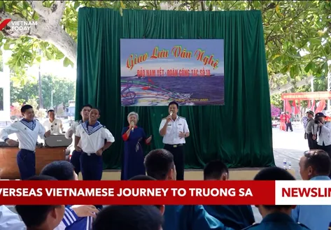 Overseas Vietnamese journey to Trường Sa