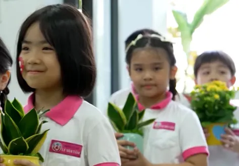 Việt Nam strives against child abuse