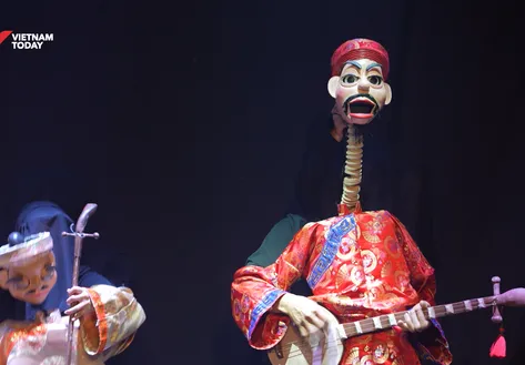 Arts in fusion | Vietnam at a Glance