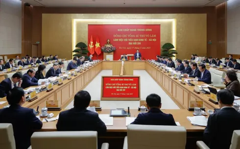 Báo cáo Kinh tế - Xã hội phải làm cẩm nang hành động