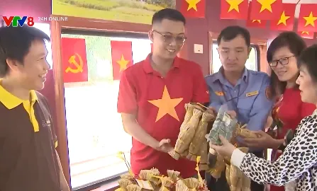 Độc đáo chuyến tàu du lịch 