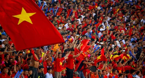Nghệ An: Lắp màn hình "khủng" cổ vũ chung kết AFF Cup