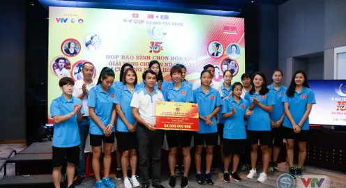 VTV Cup Ống nhựa Hoa Sen 2018: ĐT Việt Nam nhận thưởng 200 triệu đồng trước trận chung kết