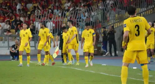 ĐT Malaysia 4-0 ĐT Việt Nam: Sức mạnh đáng sợ của cầu thủ nhập tịch