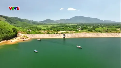 Ẩm thực độc đáo: Cá nướng ở suối Tiên