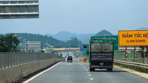 Từ 22 giờ ngày 2-3: Bắt đầu thu phí 5 tuyến cao tốc Bắc - Nam do Nhà nước đầu tư