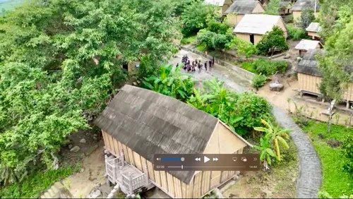 Trường Sơn vạn dặm: Du lịch từ nếp nhà