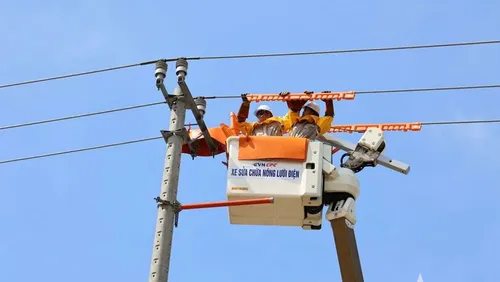 Tổng công ty Điện lực miền Trung: Cung cấp điện an toàn, liên tục phục vụ phát triển kinh tế - xã hội