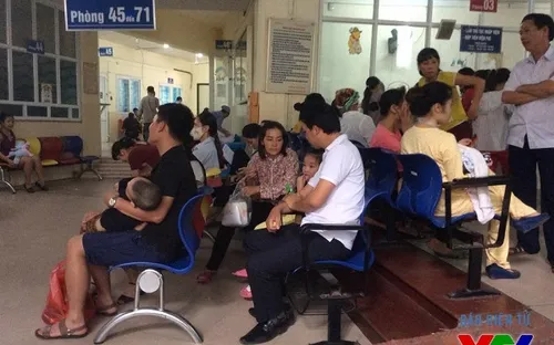 Số trẻ bị mắc sởi phải nhập viện tăng mạnh