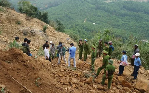 Quảng Nam: Đã tìm thấy 2 thi thể trong vụ sập hầm vàng