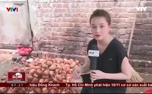 Bị phát hiện làm hành khô bẩn, cơ sở sản xuất chống đối quyết liệt