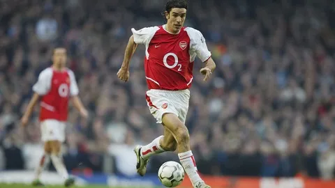 Robert Pires tuyên bố giải nghệ