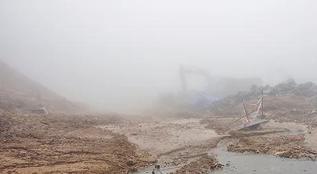 Thêm 5 điểm sạt lở trên đường Trường Sơn Đông qua Kon Tum