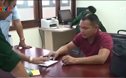 Phát hiện vụ vận chuyển tiền giả tại Cửa khẩu quốc tế Cha Lo