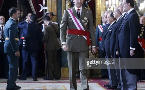 Nhà Vua Tây Ban Nha kêu gọi bầu cử mới