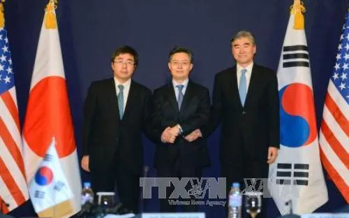 Hàn Quốc - Mỹ - Nhật Bản họp bàn đối phó vụ Triều Tiên thử bom H