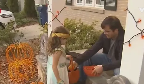 Đảm bảo an toàn cho trẻ em đi xin kẹo ngày Halloween với NextDoor
