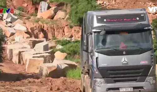Lợi dụng giấy phép thăm dò để khai thác đá trái phép